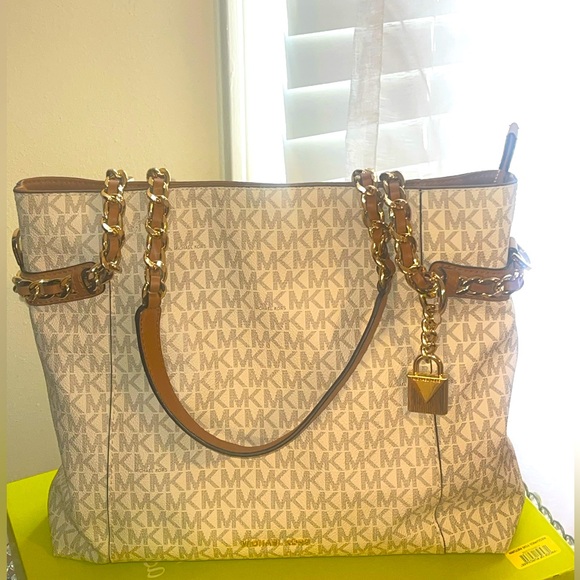 Women’s 🤎bag 💼🤍 - Picture 4 of 9